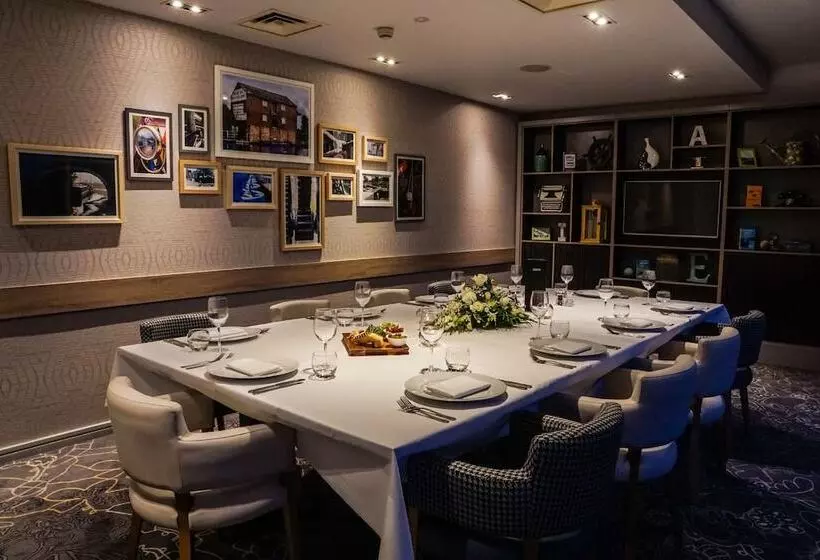 Hotel Holiday Inn Ellesmere Port/cheshire Oaks, An Ihg