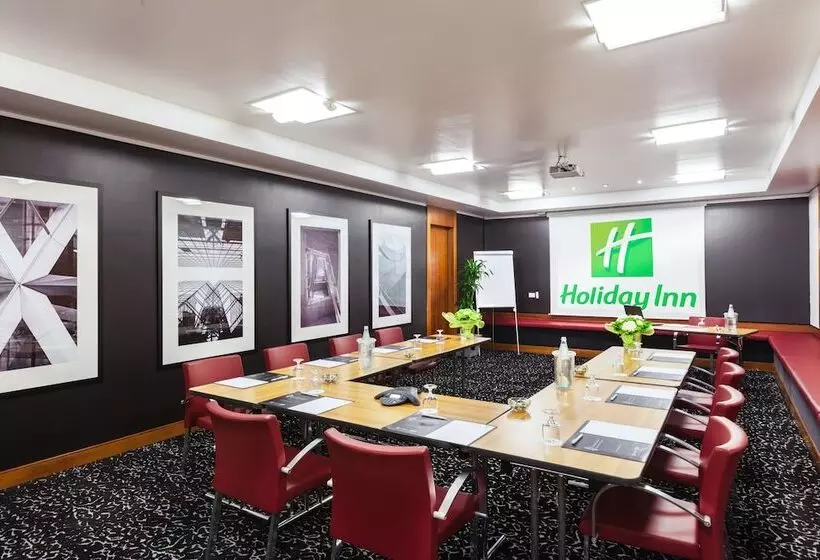 هتل Holiday Inn Milan Garibaldi Station, An Ihg