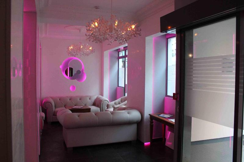 هتل Lumieres Montmartre Paris