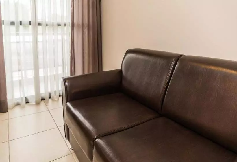 Отель Summit Montese Tower