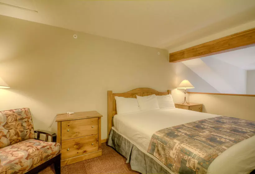 Cahilty Hotel & Suites