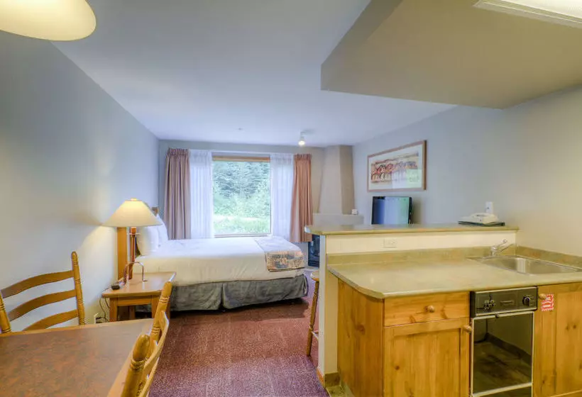 Cahilty Hotel & Suites