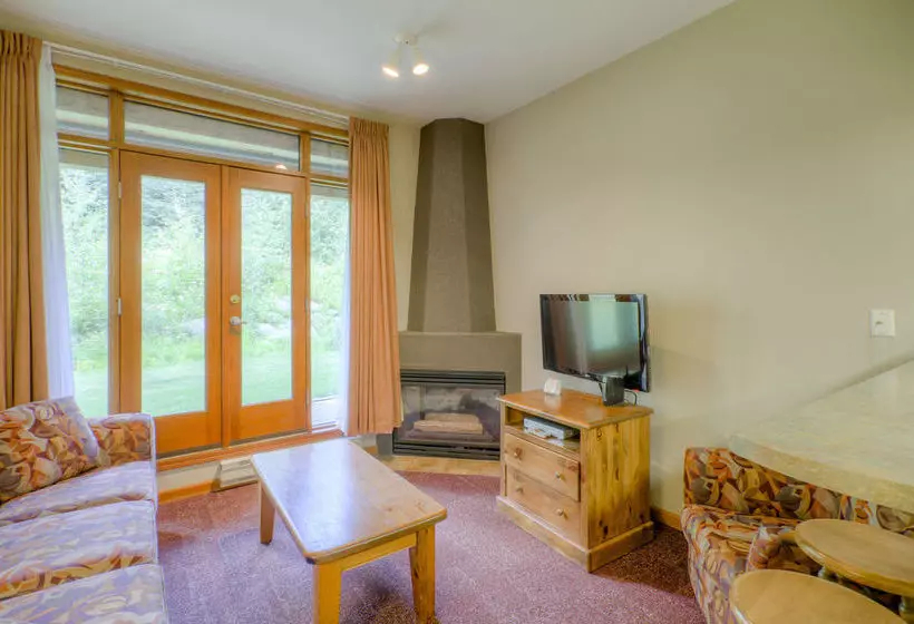 Cahilty Hotel & Suites