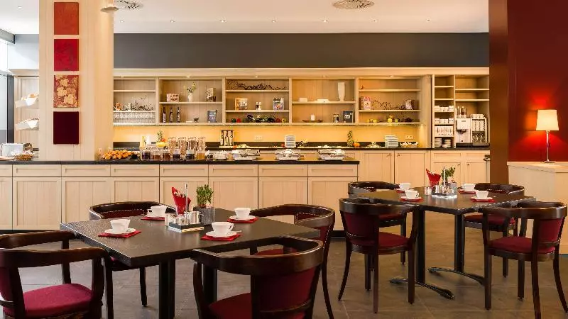 Отель Park Plaza Trier