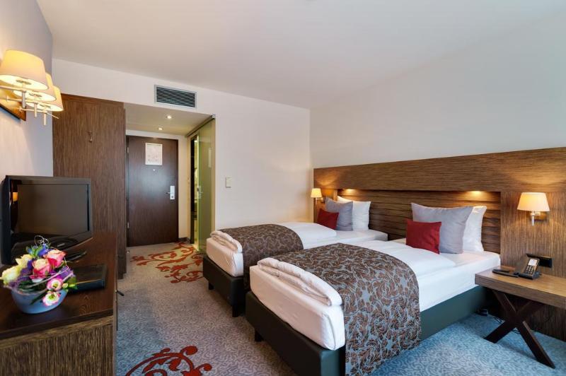 בית מלון כפרי Park Plaza Trier