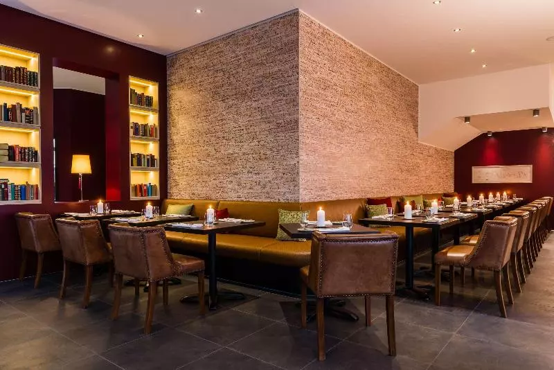 Отель Park Plaza Trier