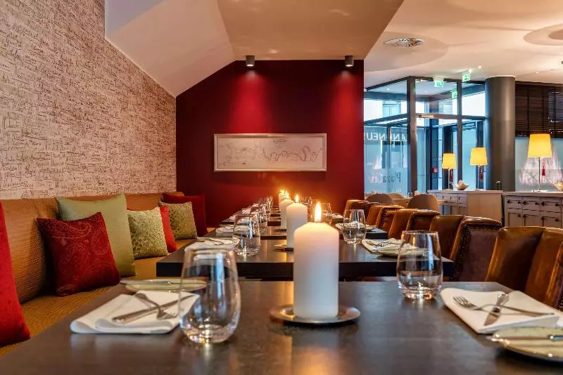 Отель Park Plaza Trier