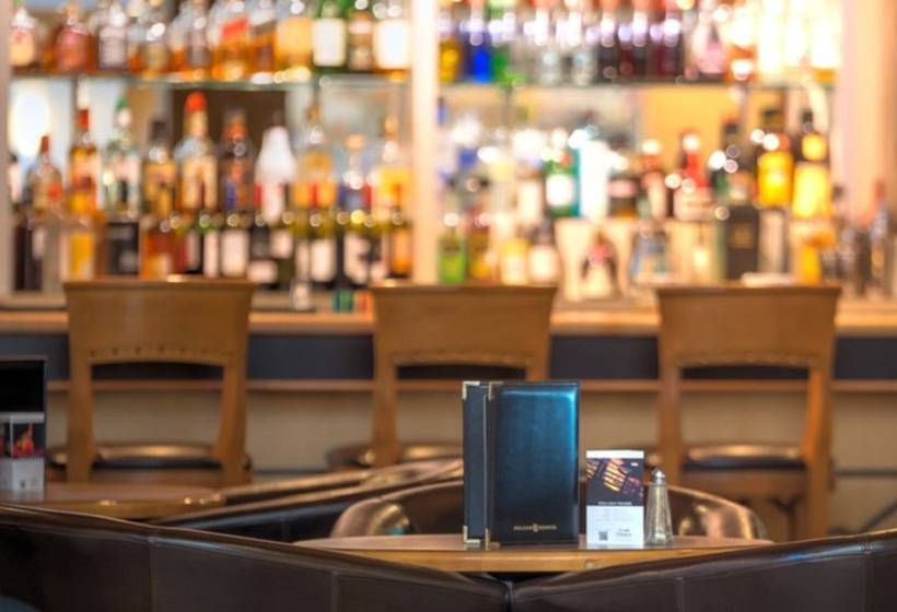 Royal Hotel Calgary, Trademark Collection By Wyndham