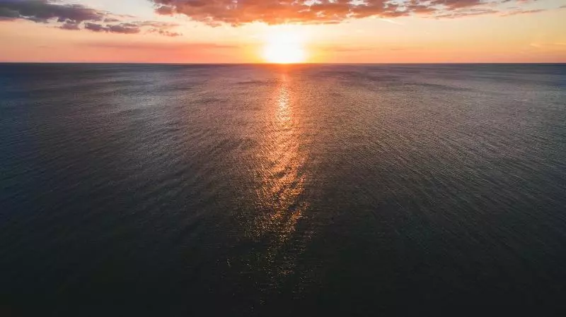 Tropical Breeze Resort