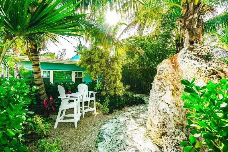 Tropical Breeze Resort