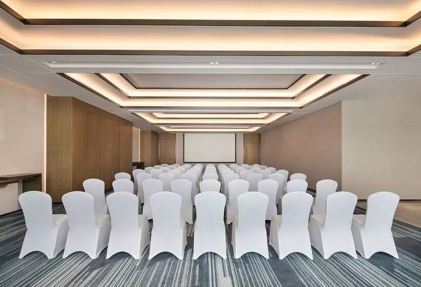ホテル Courtyard By Marriott Chengdu South