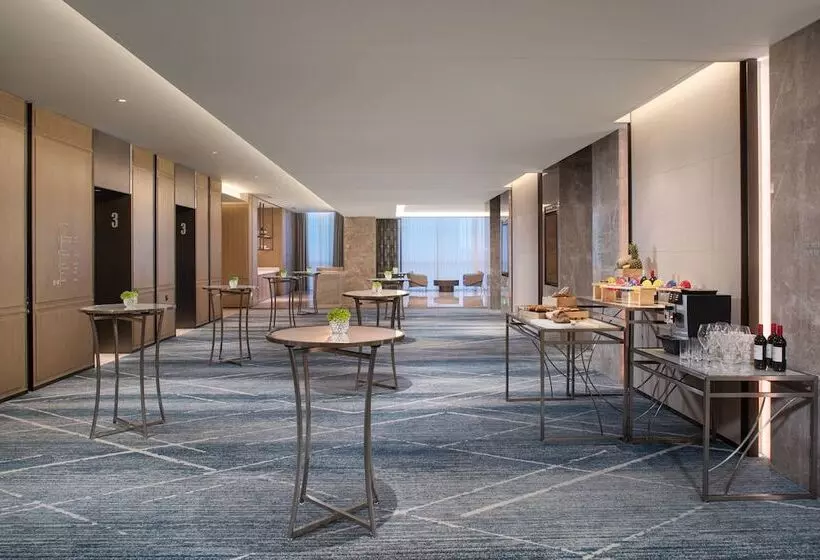 ホテル Courtyard By Marriott Chengdu South