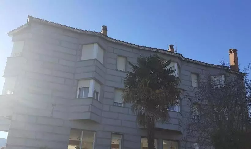 هتل Hostal Entrimeña 2