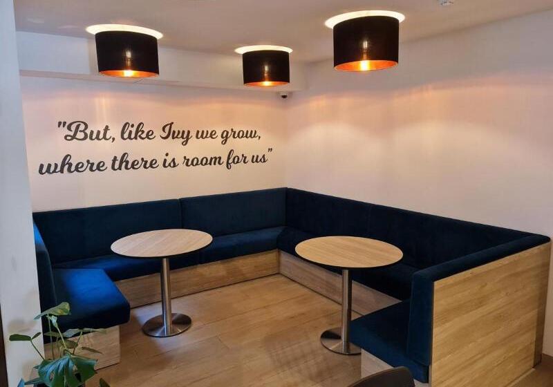 Ivy Hotel Adults Only