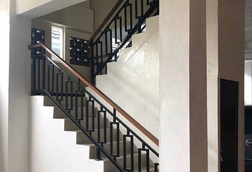 בית מלון כפרי Koolkost Near State Museum Of North Sumatera Medan