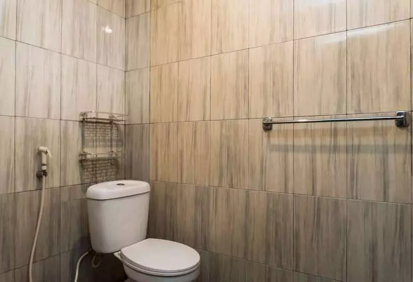 Hotelli Koolkost Near State Museum Of North Sumatera Medan