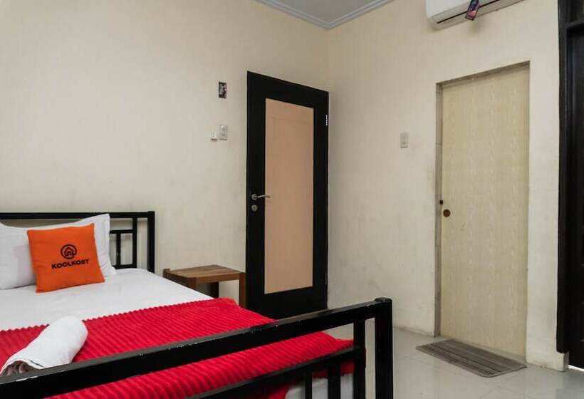 בית מלון כפרי Koolkost Near State Museum Of North Sumatera Medan