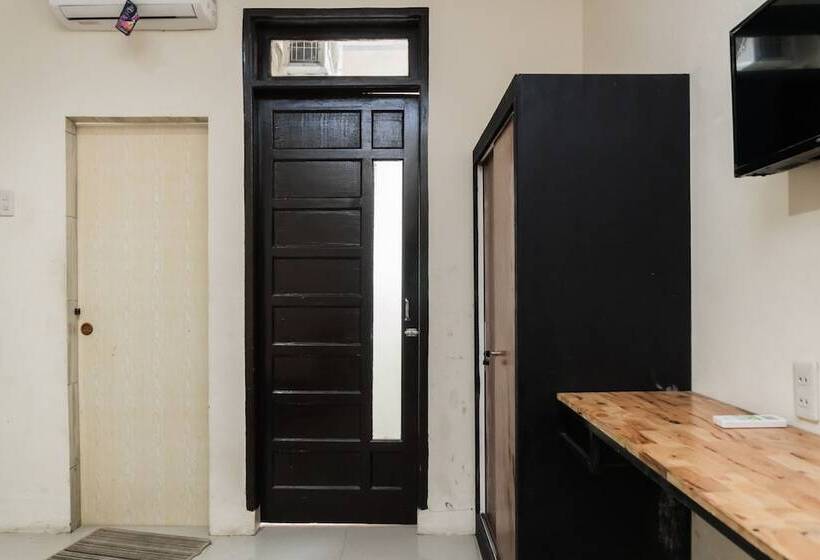 בית מלון כפרי Koolkost Near State Museum Of North Sumatera Medan