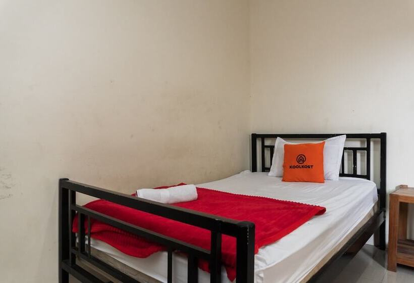 בית מלון כפרי Koolkost Near State Museum Of North Sumatera Medan