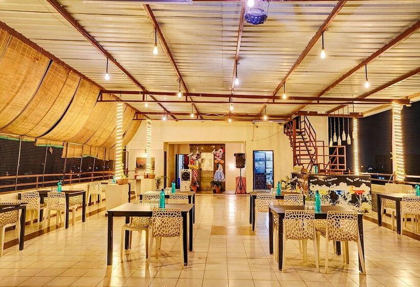 Hotel Naman Paradise