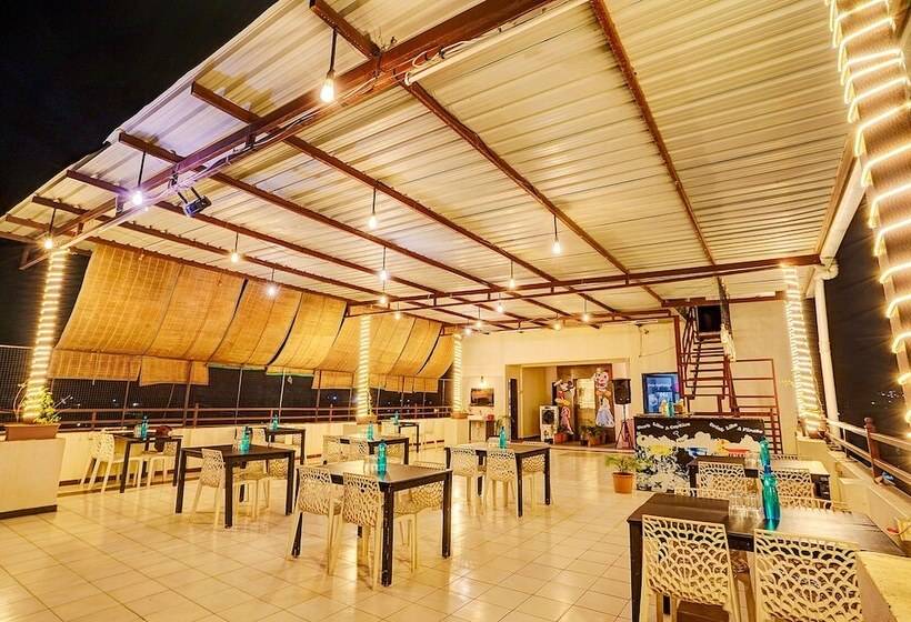 Hotel Naman Paradise