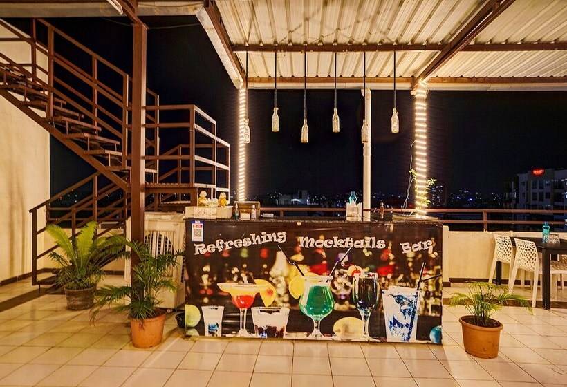 Hotel Naman Paradise