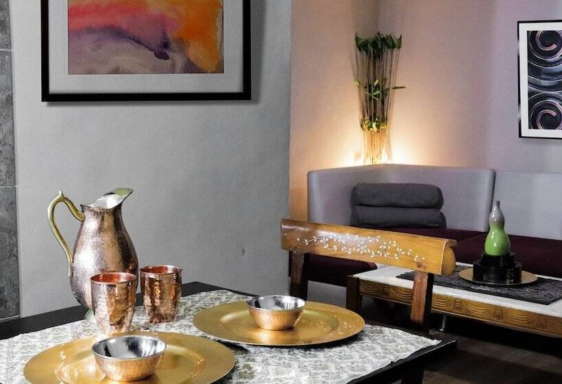 Отель Sprout Rooms