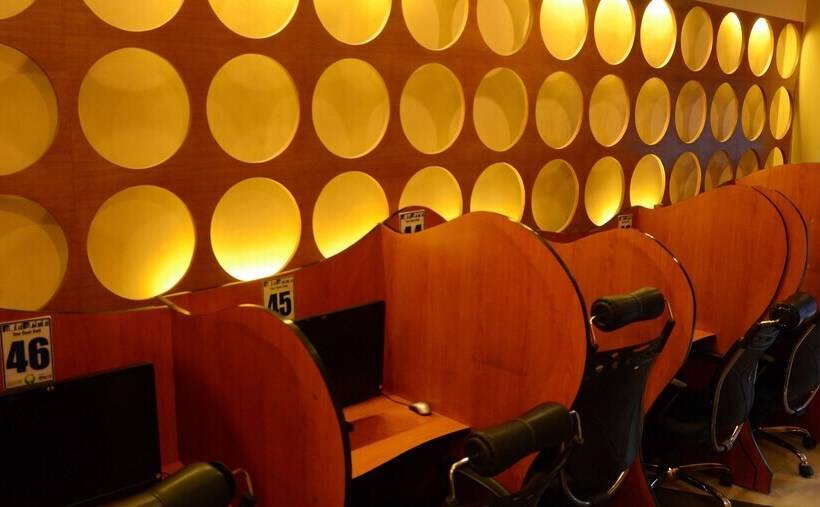 Отель Sprout Rooms