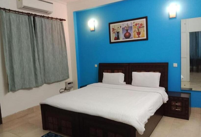 ホテル Studio Serviced Apartments Near Fortis Hospital