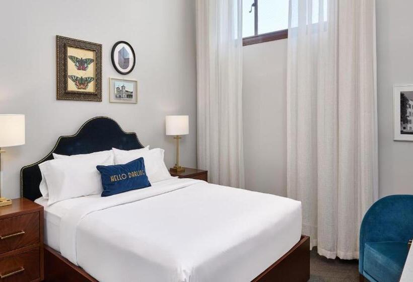 ホテル The Darling