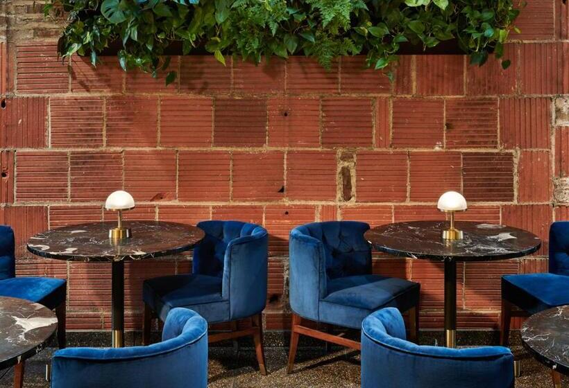 ホテル The Darling