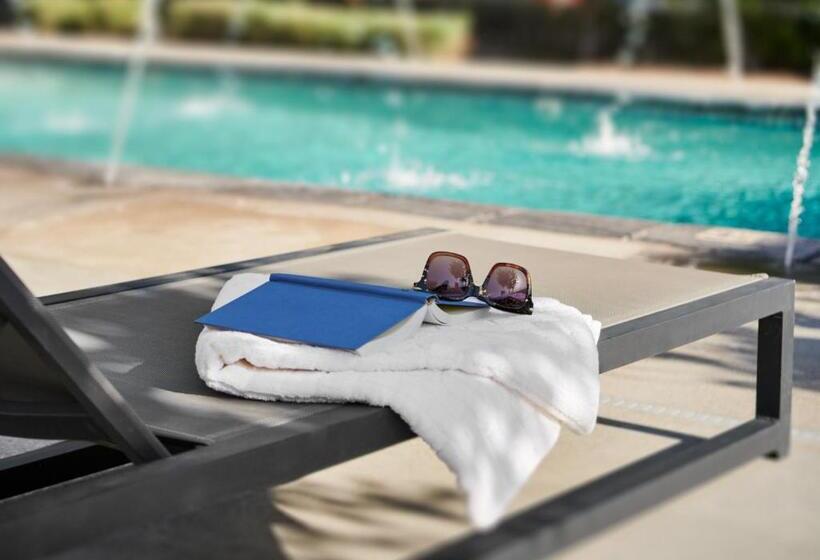 ホテル The Darling