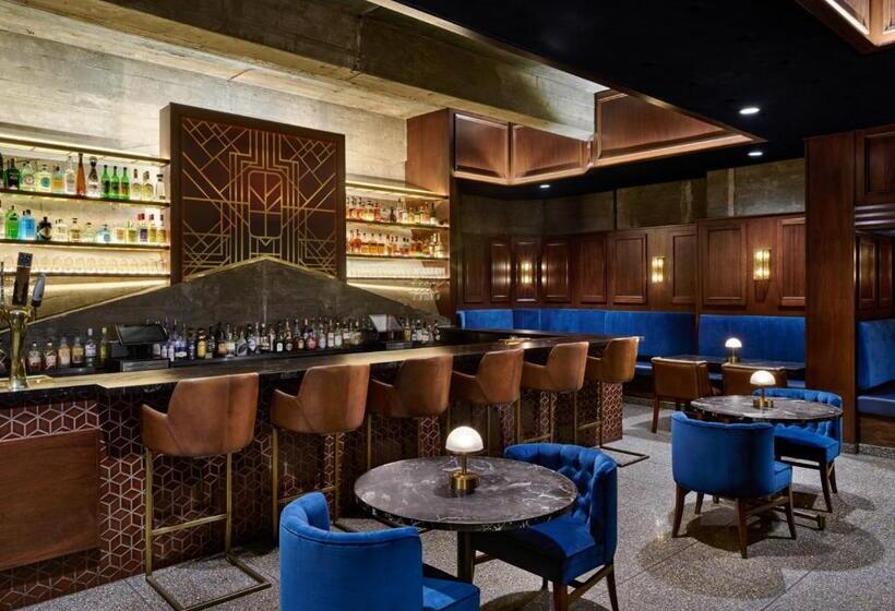 ホテル The Darling