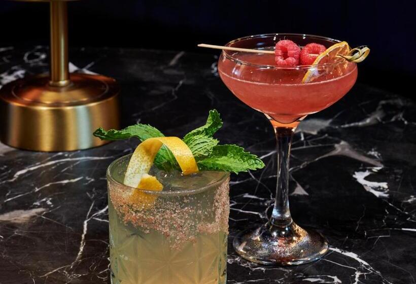 ホテル The Darling