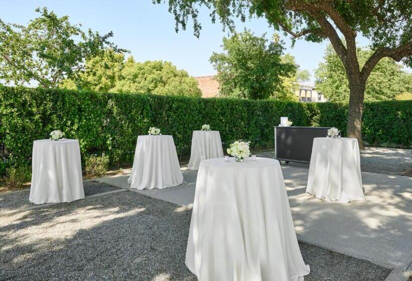 ホテル The Darling