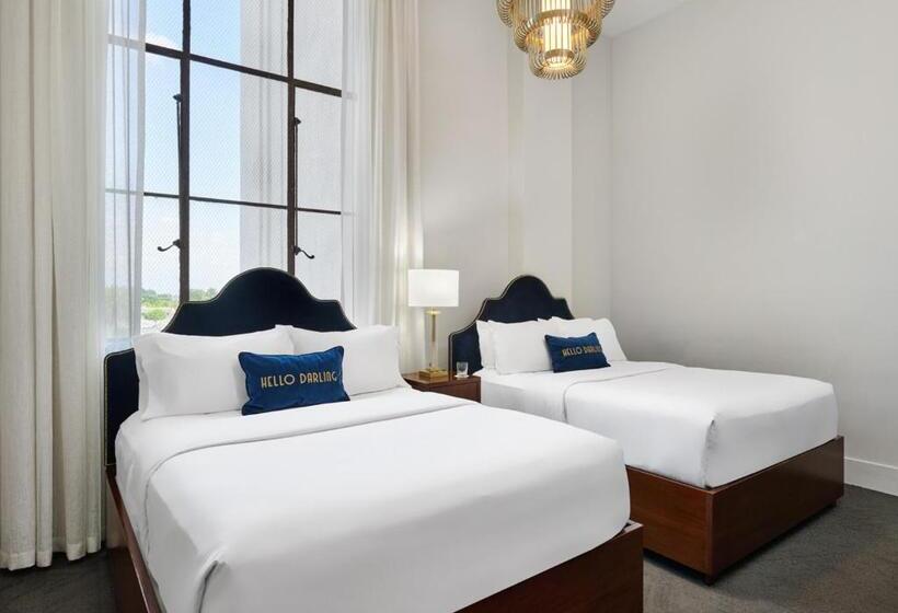 ホテル The Darling