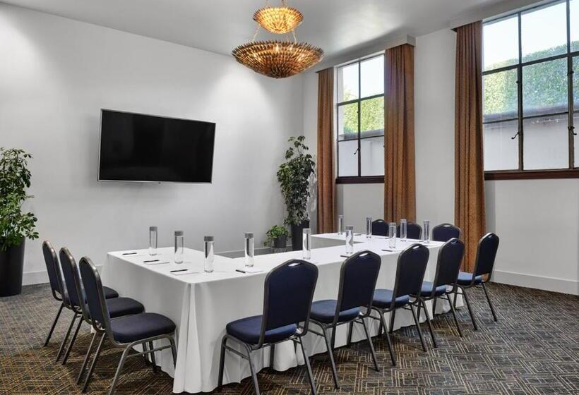 ホテル The Darling