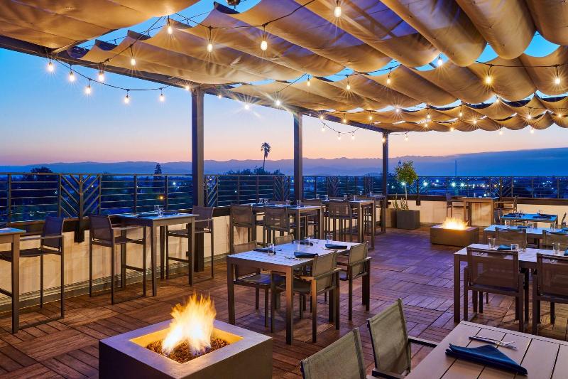 ホテル The Darling