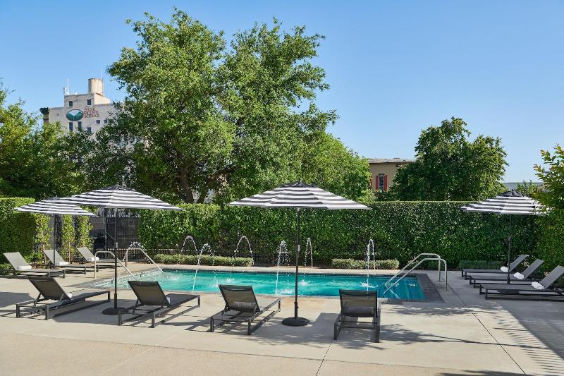 ホテル The Darling