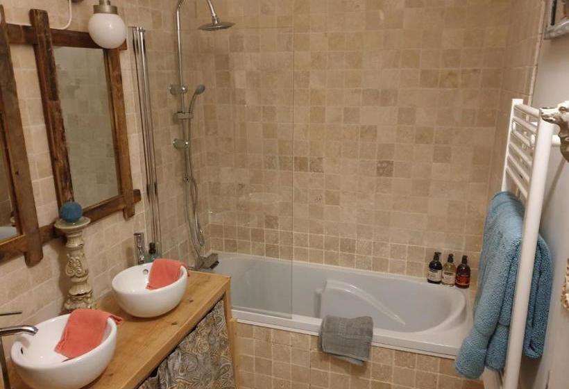 بنسيون Le Clos Soleilhan