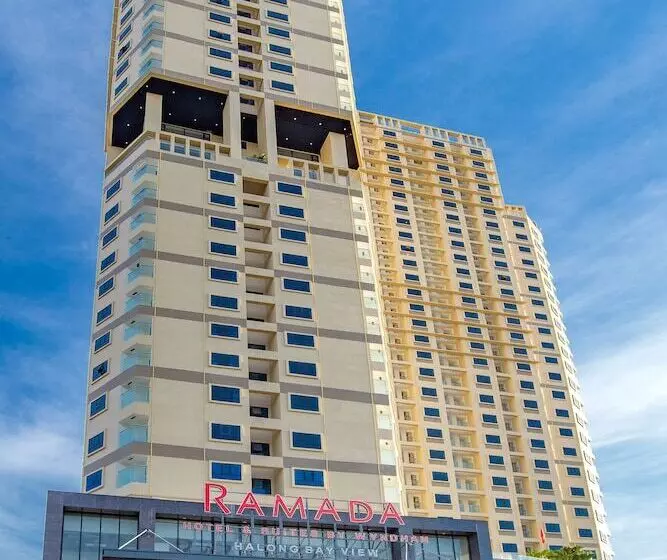 Ramada Hotel & Suites By Wyndham Halong Bay View