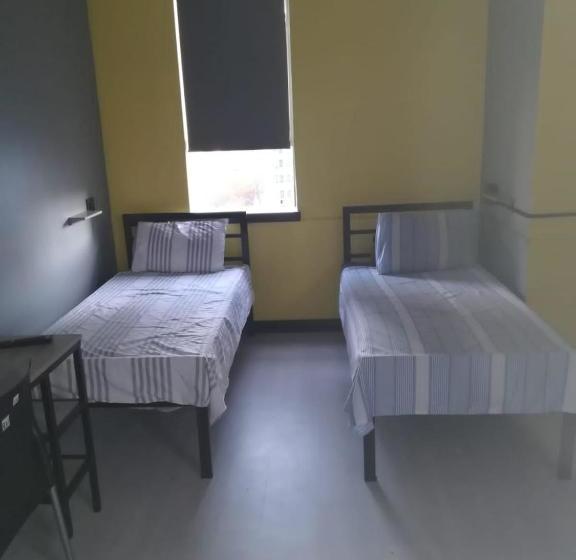 הוסטל 13@thibault