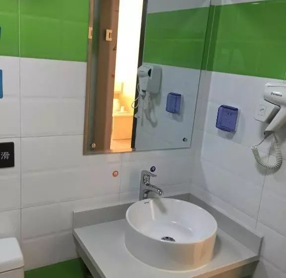 Hotelli 7days Inn Xiangfen Dingtao Hypermarket Store Branch