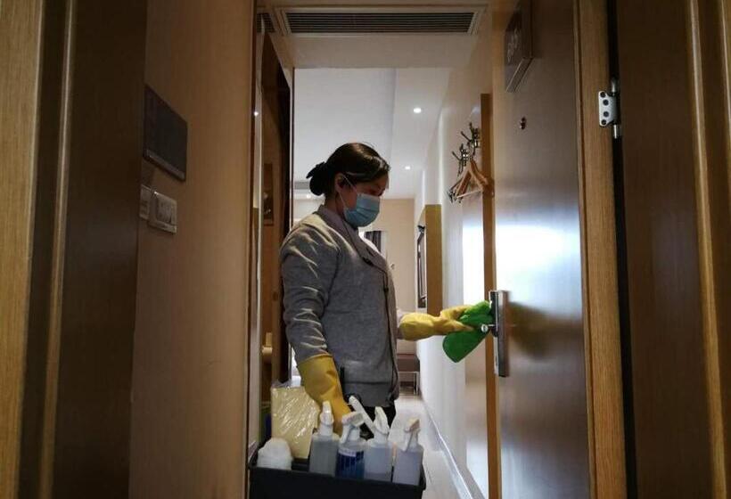 בית מלון כפרי 7days Premium Shiyan Renmin Road Sanyan Coach Station Branch