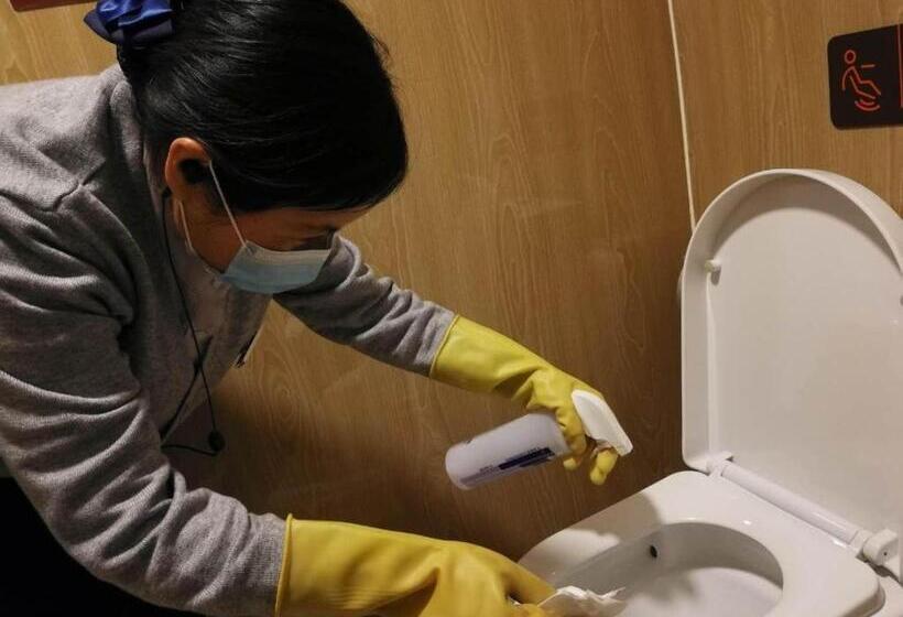 בית מלון כפרי 7days Premium Shiyan Renmin Road Sanyan Coach Station Branch