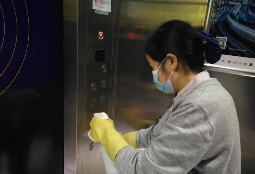 בית מלון כפרי 7days Premium Shiyan Renmin Road Sanyan Coach Station Branch