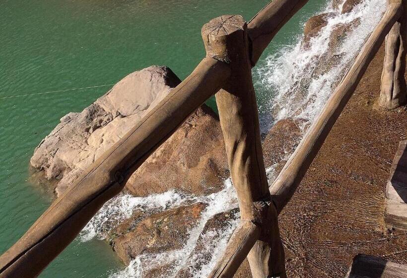 בית מלון כפרי 7days Premium Shiyan Renmin Road Sanyan Coach Station Branch