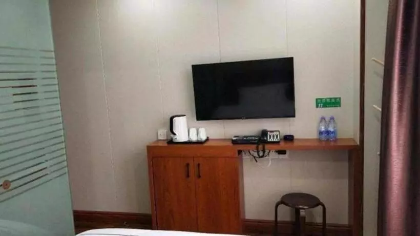 Jun Hotel Guangxi Wuzhou Changzhou District Fengye Garden