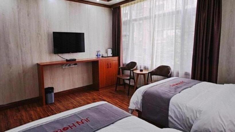 Jun Hotel Guangxi Wuzhou Changzhou District Fengye Garden