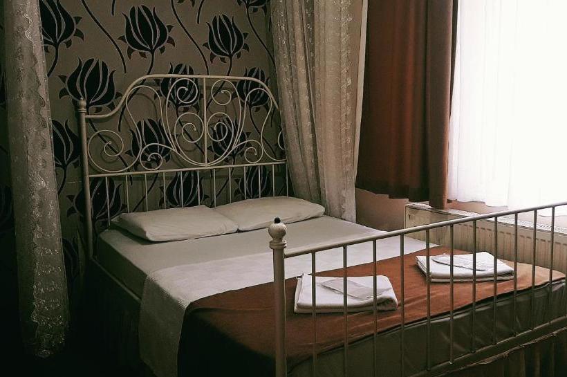 בית מלון כפרי Morpheus